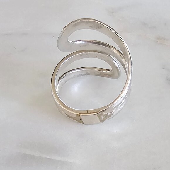 NEW Spiral 950 Silver Peruvian Ring- Size 7 1/2 - Picture 4 of 5